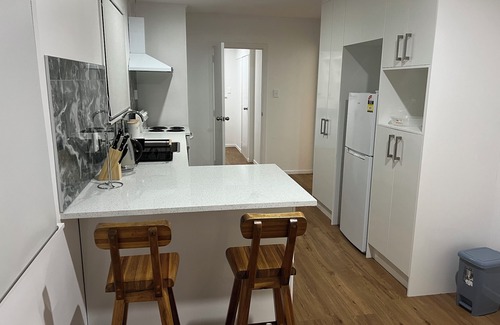 Manurewa Maison | Spacious 4 bedroom House in Manukau