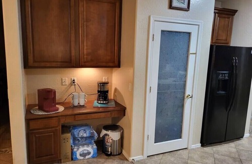 Los Arbolitos Ranch Maison | Spacious 4-bedroom house in delightful Avondale with WiFi, AC