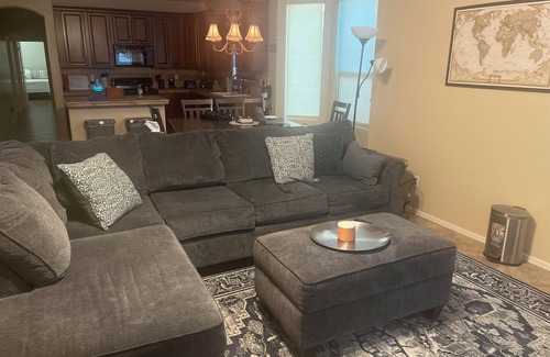 Los Arbolitos Ranch Maison | Spacious 4-bedroom house in delightful Avondale with WiFi, AC