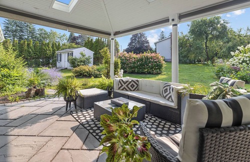Cortland West Maison | Spacious 4-bedroom house with AC, WiFi in peaceful Cortland
