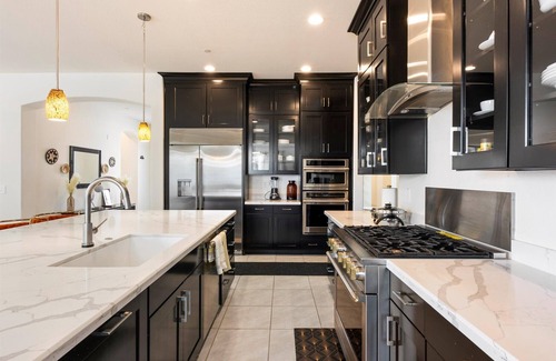 Goodyear Maison | Spacious 4-bedroom house with AC, WiFi in welcoming Goodyear