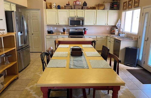 Ashley Heights Maison | Spacious 4-bedroom house in Gilbert with AC