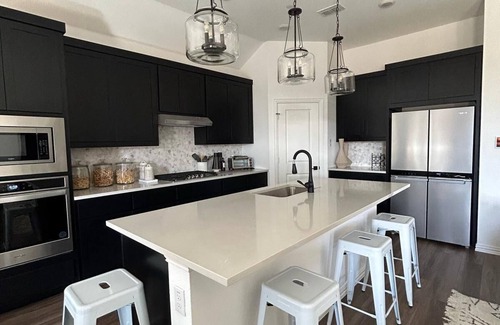 Melissa Maison | Spacious 4-bedroom house in charming Melissa with AC