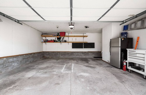 Omaha Maison | Spacious 4-bedroom house in the heart of West Omaha close to EVERYTHING