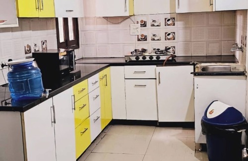 East of Kailash Appartement | Spacious 4 BHK Apartment | Feels like 🏠
