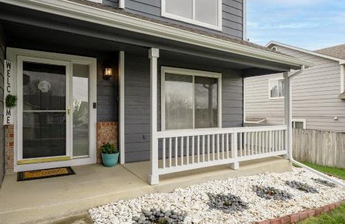 Centennial Villa | Spacious 4 BR House in Centennial