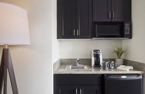 Capitol Hill Hôtel | Spacious 4-Unit DC Stay | Kitchenettes, Pet Friendly, Near Top Attractions