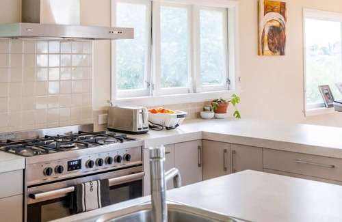 Glendowie Maison | Spacious 4BDR Glendowie oasis in leafy surrounds