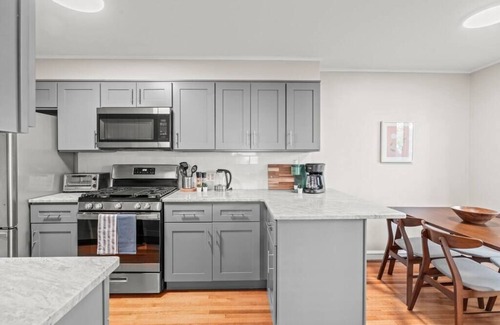 Merion Station Maison | Spacious 4BDR Home In Merion Hosted By StayRafa