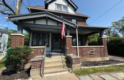Niagara Falls Maison | Spacious 4BR 1BA near the Falls