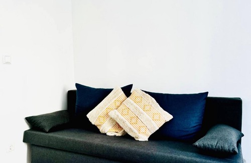 Grinzing Appartement | Spacious 4BR Apt for up to 12P; 10Min to FAC Platz