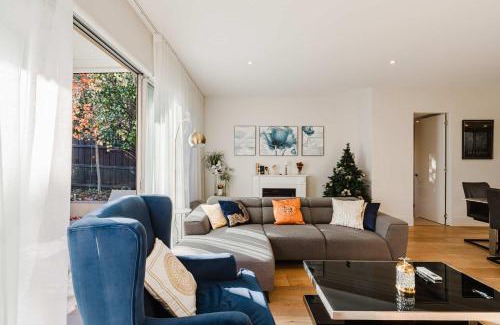 Brighton East Maison | Spacious 4BR Designer Home in Prime Brighton East