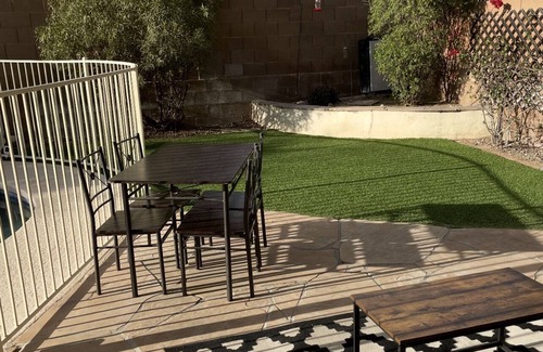 Tucson Maison | Spacious 4BR Retreat Walk to Sabino Canyon + Private Pool