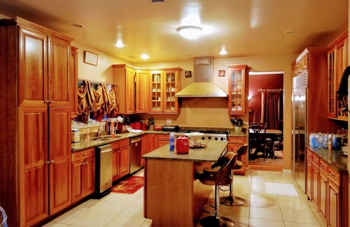 Huntington Station Maison | Spacious 5-bedroom house with WiFi and AC in marvelous DIX HILLS