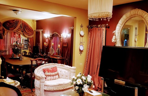 Huntington Station Maison | Spacious 5-bedroom house with WiFi and AC in marvelous DIX HILLS