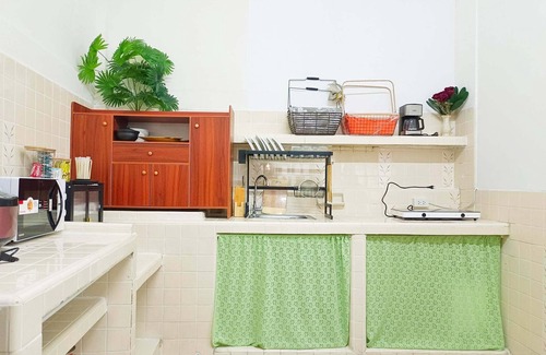 Phra Khanong Maison | Spacious 5-bedroom house for 16 people near BTS Onnut