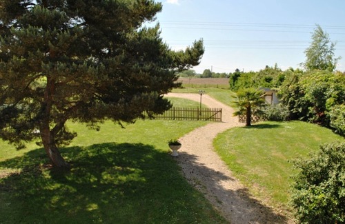Azay-sur-Cher Cottage | Gîte de charme près des Châteaux de la Loire avec jardin, terrasse et équipements pour familles