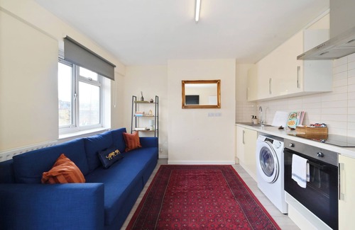 Mile End Appartement | Spacious 5-Bedroom – 3 Mins Walk from Mile End Station