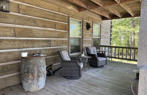 Duff Cabine | Spacious 5-bedroom cabin in enchanting LaFollette up on McCloud Mountain