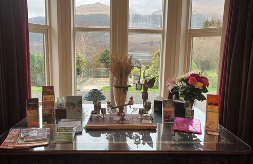 Arrochar Maison | Spacious 5-bedroom country house in beautiful Loch Lomond Natl Park with WiFi