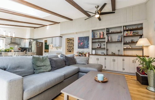 Biddeford Maison | Spacious 5-bedroom home with beautiful outdoor spaces