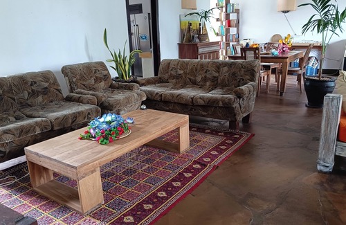 Malindi Villa | Spacious 5-Bedroom Homestay Villa in Charming Malindi WiFi Included