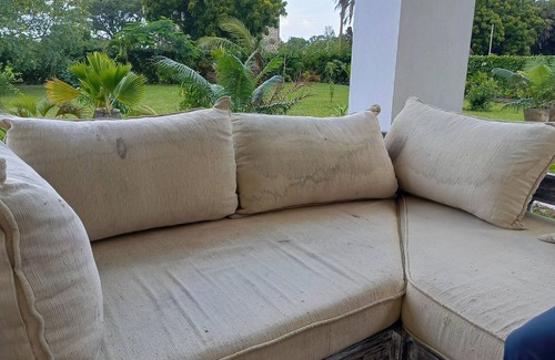 Malindi Villa | Spacious 5-Bedroom Homestay Villa in Charming Malindi WiFi Included