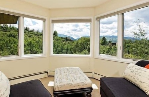 Red Mountain Maison | SPACIOUS 5 BEDROOM HOME RED MOUNTAIN-HOT TUB-ASPEN