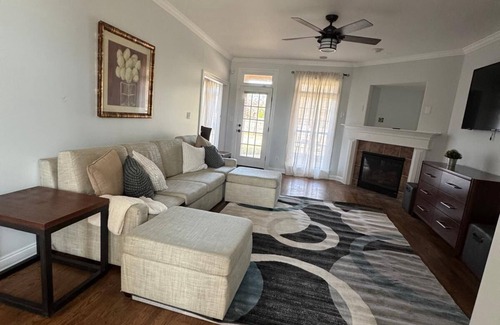 Hernando Maison | Spacious 5-bedroom house in Hernando, Fully furnished and with Strong Wi-Fi