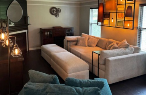 Imperial Maison | Spacious 5-bedroom house with WiFi, AC in fabulous Imperial