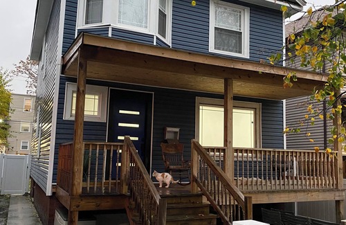 Gresham Maison | Spacious 5-bedroom house with AC, WiFi in amazing Chicago