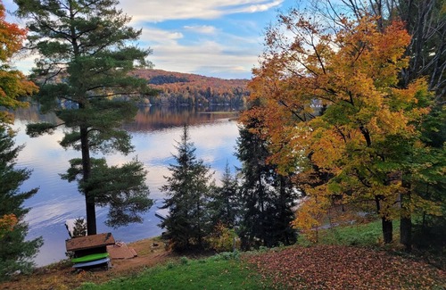 Feronia Maison | Spacious 5-bedroom Lakefront House in wonderful North Bay