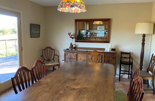 Forest Hill Maison | Spacious 5-bedroom secluded home in lovely Indian Mills with AC