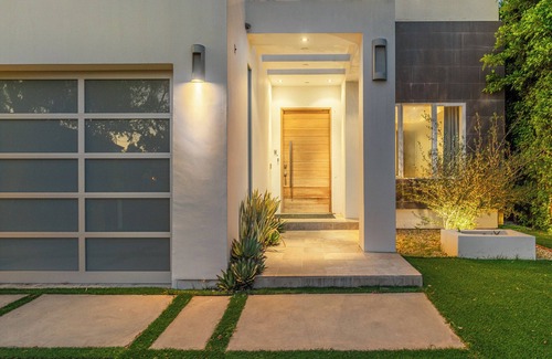 La Brea Maison | Spacious 5-bedroom Villa C, Pool & Spa