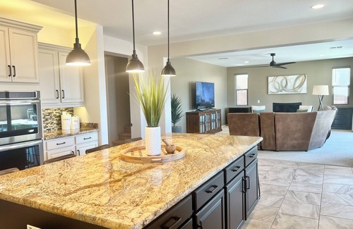 Queen Creek Maison | Spacious 5-bedroom house in fabulous Queen Creek with WiFi, AC