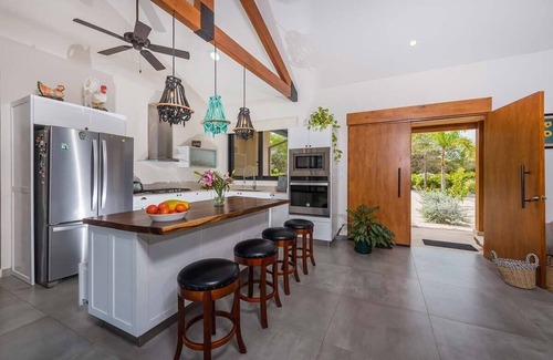 Tamarindo Villa | Spacious 5-bedroom villa with WiFi, AC in enchanting Hacienda Pinilla