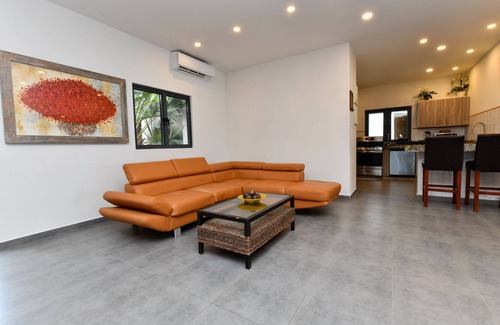 Jaburibari Maison | Villa spacieuse, 8 couchages, piscine et intimité garantis