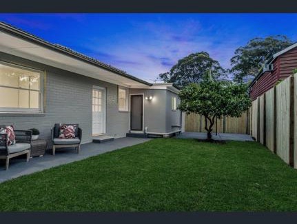 Hornsby Maison | Spacious 5BD Garden House in Hornsby close 2 train