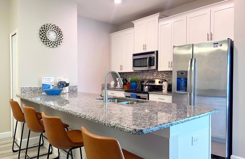 Davenport Maison | Spacious 5Bd Pool TH, Champions Gate-1610MVD