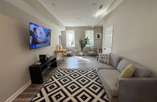 Trinidad Lit Et Petit-Déjeuner | Spacious 5BR 15 mins from Downtown -free parking!