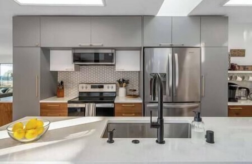University Place Maison | Relaxing 5 BDRM, 4 BA Retreat w/ Water Views, Newly Remodeled & Spacious Home