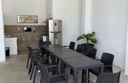 Nuevo Centrode Poblacion Maison | Spacious 6-bedroom house with AC and WiFi in lovely Acapulco de Juárez