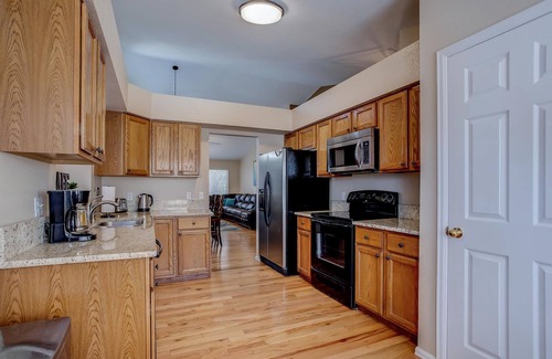 Northeast Colorado Springs Maison | Spacieuse maison familiale de 5 ch près du parc et du centre de loisirs