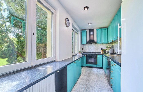 Plana nad Luznici Villa | Spacious 6-bedroom Villa Fontana with indoor heated pool and sauna.