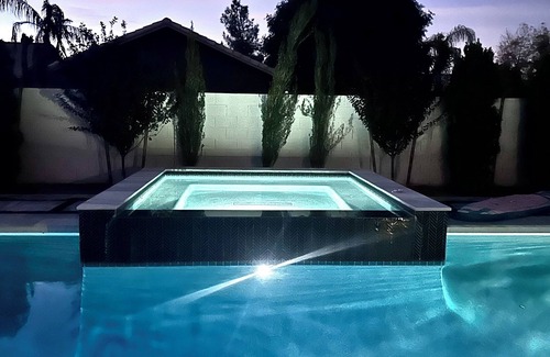 Gilbert Maison | Spacious 6-bedroom house in Gilbert with AC, WiFi