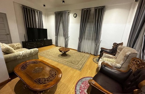 Johor Bahru Maison | Spacious 6-bedroom house in brilliant Johor Bahru with AC