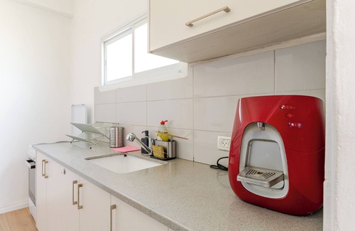 Haifa Appartement | Spacious 7-bedroom apartment in nice Haifa with WiFi, AC