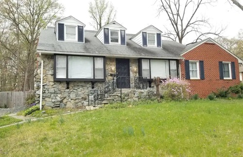Seabrook Maison | Spacious 7-bedroom house in lovely Lanham