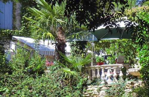 Villepinte Maison | Spacious 8-bedroom country house in Villepinte with private pool and parking