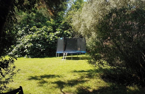 Villepinte Maison | Spacious 8-bedroom country house in Villepinte with private pool and parking
